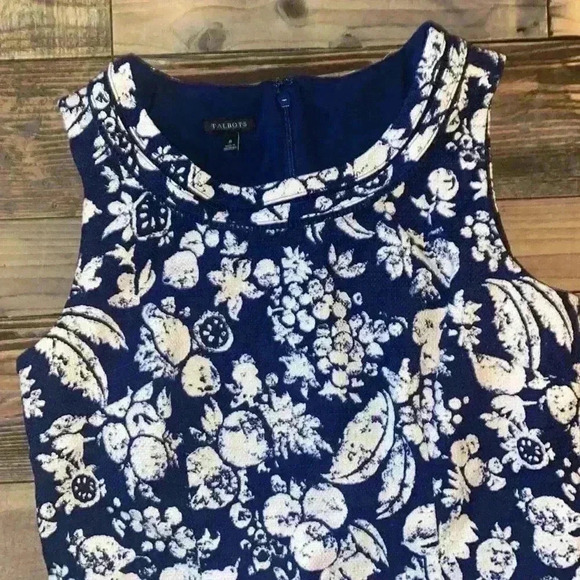 Talbots Blue White lined Dress Mixed Fruit design size 6 - Picture 4 of 8